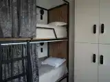 Многоместный женский номер нижнее койко место в стандартном женском номере