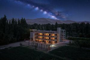 The Ruins Garden Homestay (Mingsha Mountain Crescent Spring Scenic Area Branch), Dunhuang