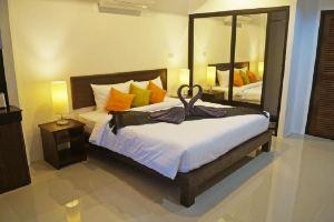 The Seashore Service Apartment, Kamala