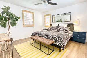 Herly Spectrum Center 3 Bedroom Single Family Villa, Irvine