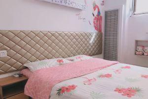 Dalian pick up the light guest house, Dalian