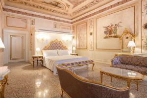 Cà Bonfadini Historic Experience Hotel Venice, Venice
