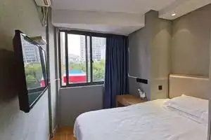 Lihao Hotel & Youth Hostel (Caohejing Development Zone Subway Station), Shanghai