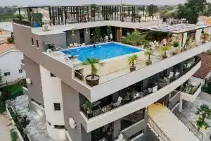 AM Palace, Ulcinj