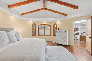 Serene Escape and Modern Luxury - Captivating Coastal Retreat Hotel, Carmel