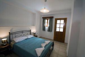 Olive Tree Apartments, Argasi