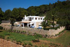 Villa Maderus, op Een Heuvel Midden in de Natuur, Santa Eularia des Riu