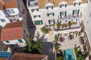Casa Columba - Adults Only 4 Star Boutique Hotel with Outdoor Pool & Private Garden, Makarska