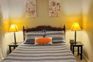 Emerald City Cozy Studio Suite - Stay near university fun – 5 min drive, Eugene