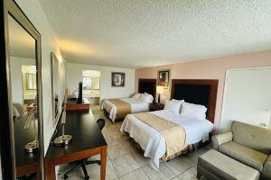 Boca Inn, Boca Raton