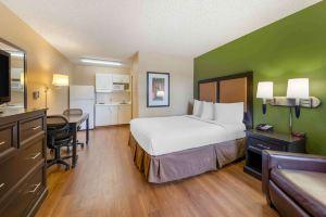 Extended Stay America Suites - - California Avenue, Bakersfield