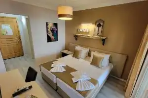 Güneş Hotel, Akcay