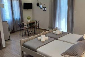 Romeos Studios, Agia Marina
