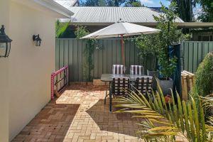 Airport B&B Mini-hotel, Perth