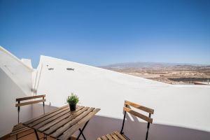 PANORAMIC STYLE APARTMENT NEAR THE SEA, La Mareta