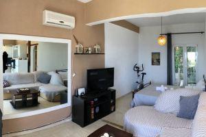 The Infinity Apartment, Pelekas