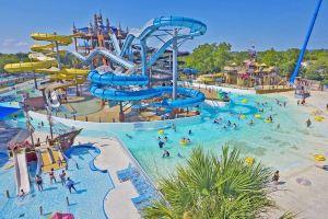Amazing View Waterfront Condo Walk to Schlitterbahn Water Park Sleep 6 People Apartments, New Braunfels