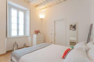 Wine Not Apartment in City Centre by Rent All, Como