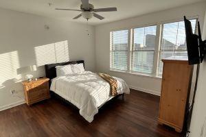 Downtown Loft! Walking Distance from Beale Street! Garage Parking! Apartments, Memphis