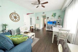 1 BD Condo Just 60 Seconds from the Sand and Beach Broadwalk Apartments, Hollywood