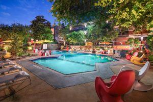 Aiden by Best Western @ City Hotel, Austin