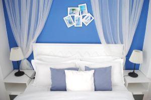 Athens Greek Blue Rooms, Athens
