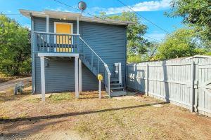 Cute, cozy, 1b1b apartment above a garage near Hendricks North, Abilene