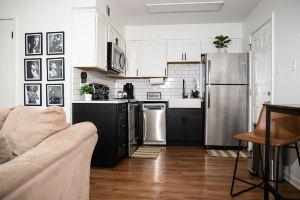 Charming 2-bedroom downtown apartment with WiFi, AC, & Free Parking, Memphis