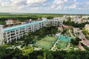 La Amada Deluxe 1 BR Condo w/Private Beach Apartments, Cancun