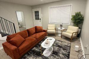 Uptown Modern Escape - 4bd/2ba Hotel, Memphis