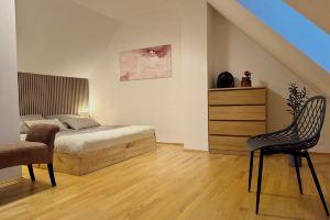 Carillon by BestChoice - Old City - Self Check-in with Parking Option Hotel, Graz