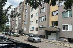 Sleep and fly. Small apartment near the airport. Air conditioning and WiFi, Sofia