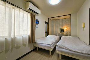Comfort Cube Phoenix (やよいビル) Hotel, Beppu