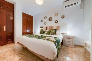 Holidays2Malaga Train Station Area Apartments, Malaga