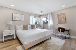 Elegant 4Bd Abode, Close to Shops and Casinos Hotel, Reno