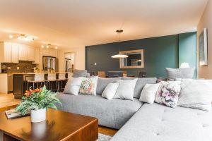 MAG MILE MEGA Entire Floor 4BD 4BA +Rooftop&Gym Hotel, Chicago