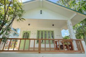 Imsook Resort, Pak Nam Pran