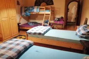 Quiet basement apartment courtyard sauna mini gym & table football, Neumarkt in der Oberpfalz