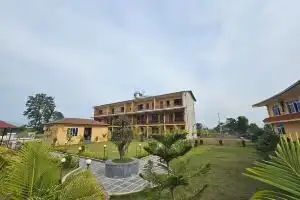 Sisai Park Village, Sauraha