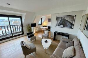 Le Duplex - Walking distance, golden triangle, unobstructed view with balcony Hotel, Deauville
