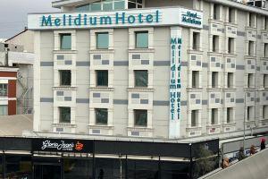 Melidium Hotel, Eksinoz