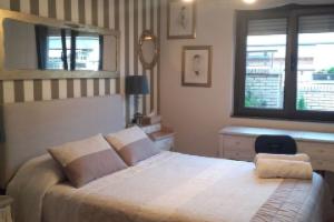 PENTHOUSE IN THE CENTER OF WITH GARAGE SQUARE AND FREE WIFI, Oviedo