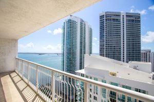 Beautiful Brickell apt 2BR/2BA + Parking Apartments, Miami