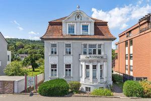 Charysma: natural oasis | harmonious | balcony | 5 min walk to old town centre Hotel, Hameln