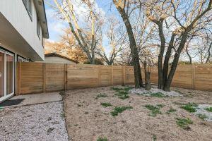 Luxury 3 Bedroom house with backyard space, Austin