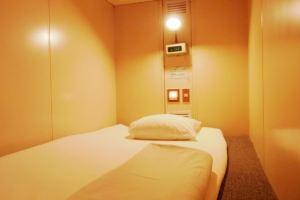Capsule Hotel Block Room, Tokyo