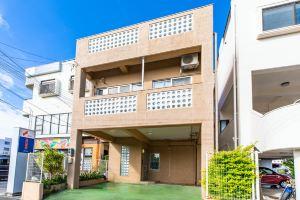 Condominium the First Apartments, Chatan