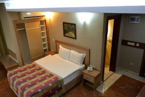 Engin Hotel, Izmir