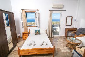 Stelios Rooms, Oia