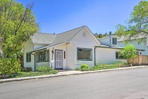 Stylish Basecamp 6850 Near Downtown!, Williams